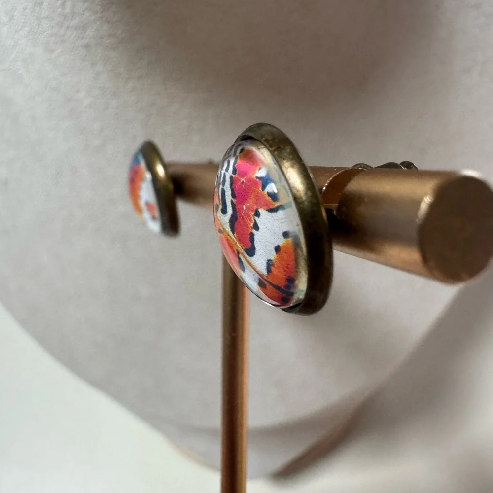 🦋 Dew Drop Monarch Stud Earrings ⭐️3 for $20⭐️